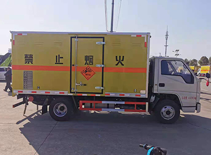 秀屿爆破器材运输车工人安全操作规范与智能技术保障