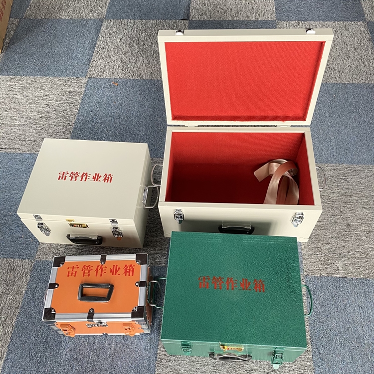 秀屿爆破工程作业箱如何选择？玻璃钢与传统材质的全面对比